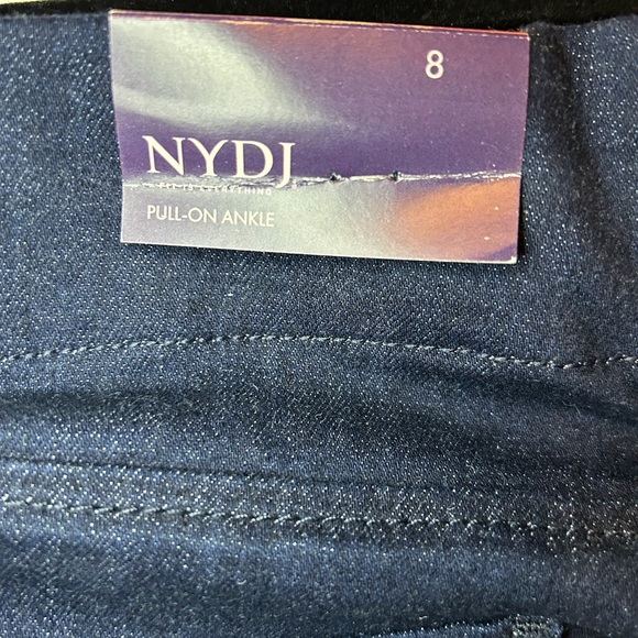 NWT LADIES NOT YOUR DAUGHTERS JEANS, SIZE 8, DARK BLUE RINSE COLOUR. - Picture 4 of 9